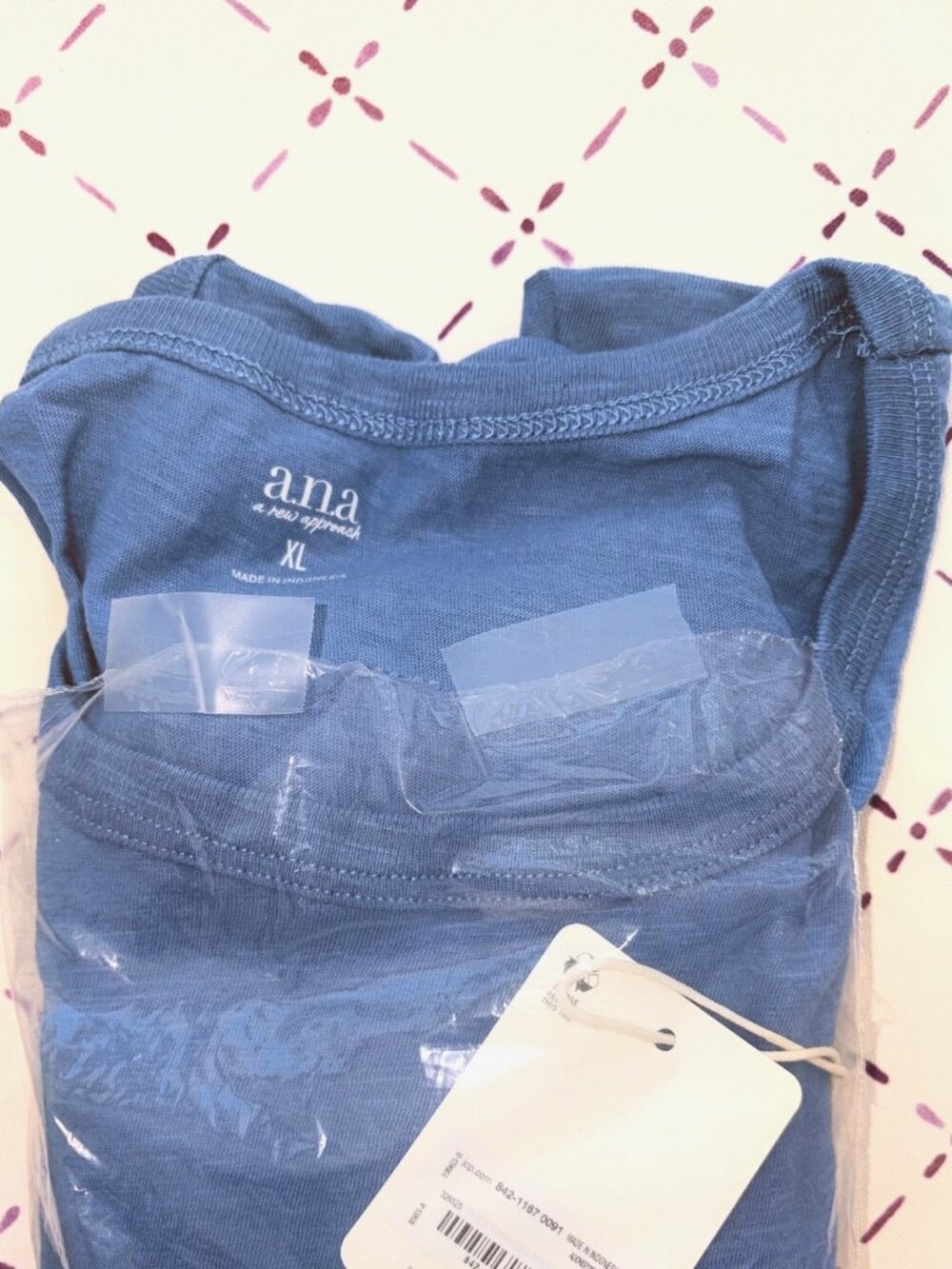 a.n.a. Pocket T-shirts XL - Round Neck Short Sleeve - Bundle of 2 - Black, Blue - Picture 8 of 9
